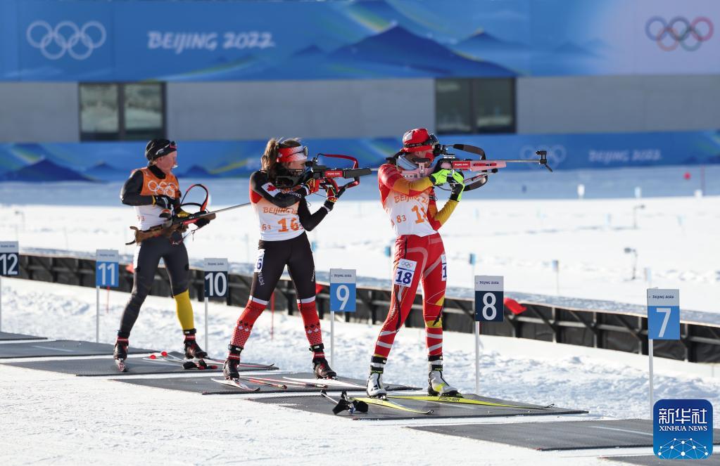 当日,北京2022年冬奥会冬季两项女子4x6公里接力赛在国家冬季两项中心